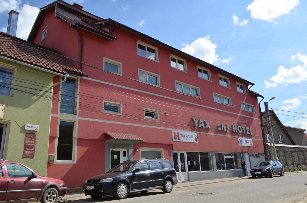 Hotel Yax Câmpeni Exterior foto